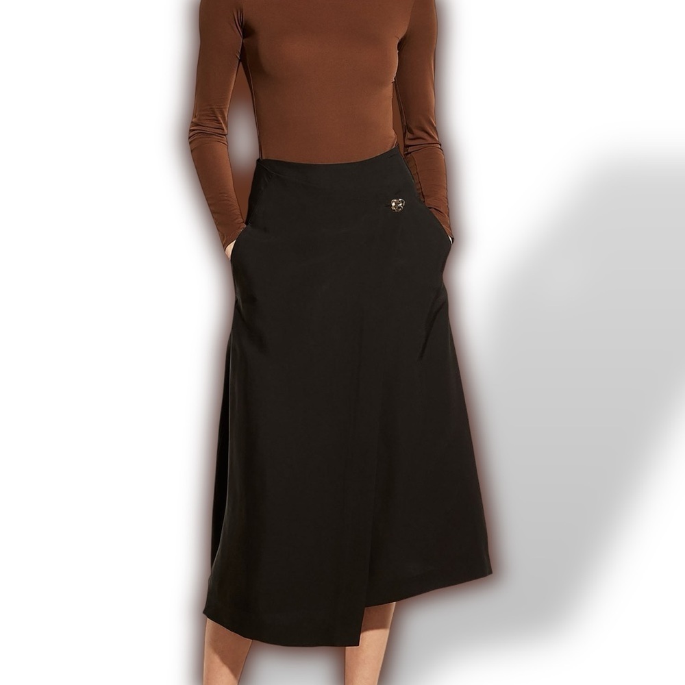 Vince ‘Asymmetric True Wrap Skirt’ in Black with Silver Hammered Button Size 2